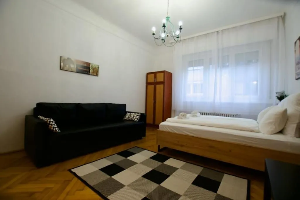 Standard Apartment By Hi5- Aranykez Studio Budapešť
